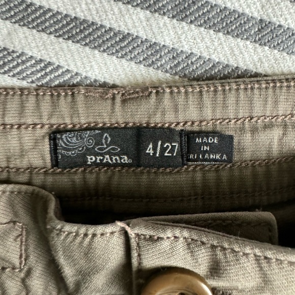 Prana Shorts - Picture 5 of 5